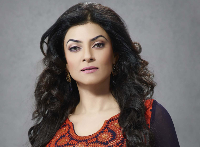 Bollywood Women: 40 List of Most Beautiful Female in Mumbai