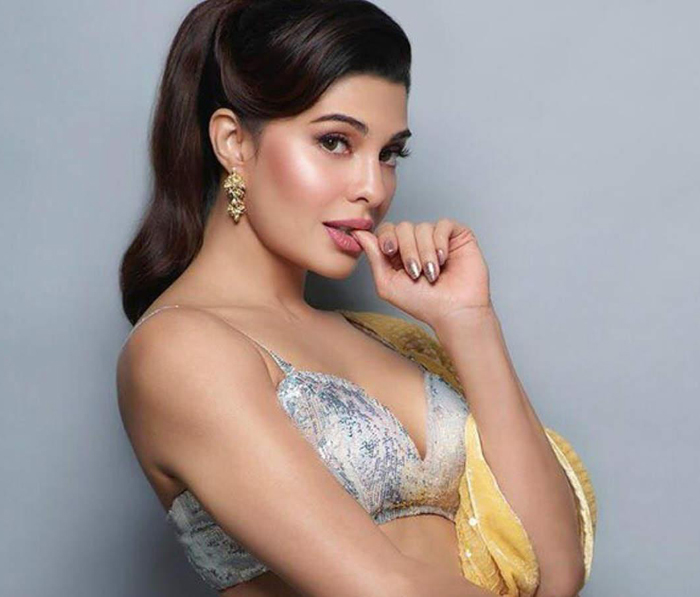 Bollywood Women: 40 List of Most Beautiful Female in Mumbai