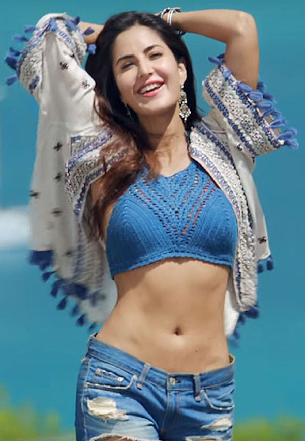 22 Sizzling Photos of Katrina Kaif in Bikini and Saree 2023