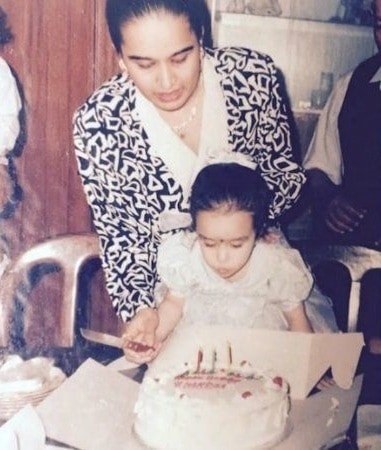 Shraddha Kapoor Pics from Age 1-33: Childhood and Bday