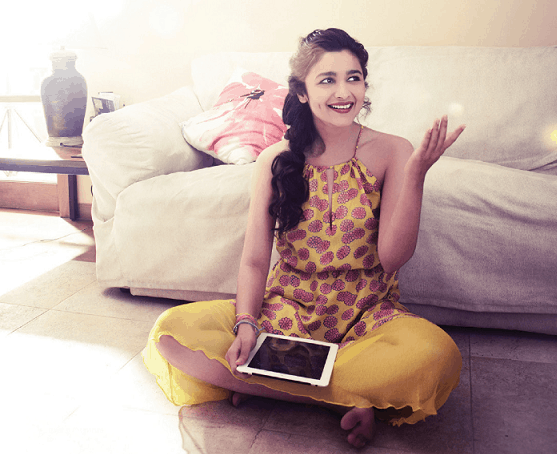 Alia Bhatt Pics from Age 1-29: Childhood, Family &amp; Co-Stars