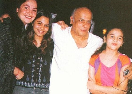 Alia Bhatt Pics from Age 1-29: Childhood, Family &amp; Co-Stars