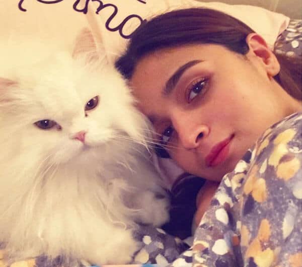 Alia Bhatt Pics from Age 1-29: Childhood, Family &amp; Co-Stars