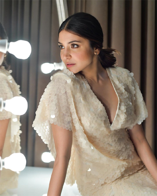 15 Most Beautiful Bollywood Celeb Faces in India 2023