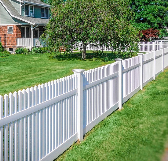 15 Modern House Fence Designs With Pictures In 2023