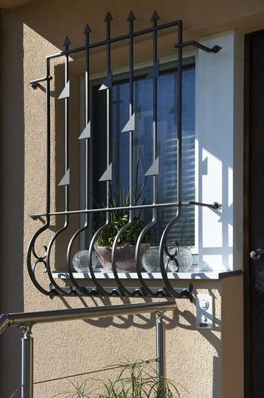 20+ Luxury Window Grill Designs for High-End Residences