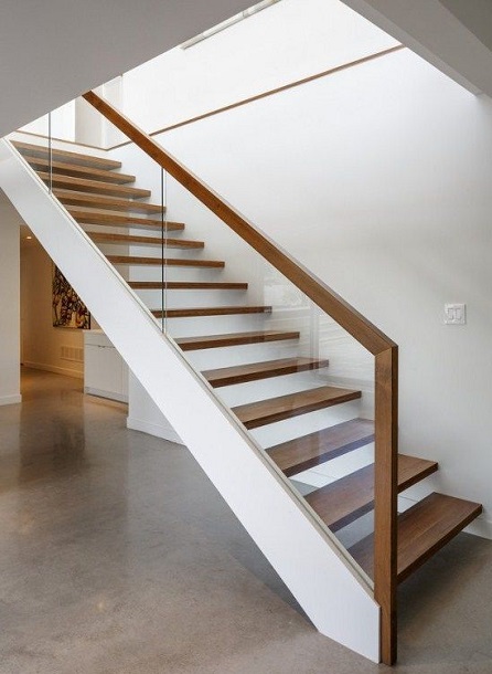 15 Latest and Best Glass Railing Designs for Home 2024