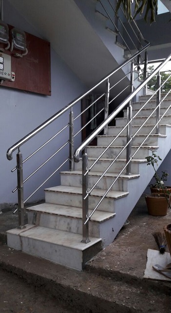 20 Modern Steel Railing Designs For Stairs In India 2024