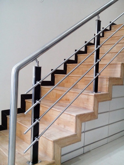 20 Modern Steel Railing Designs For Stairs In India 2024