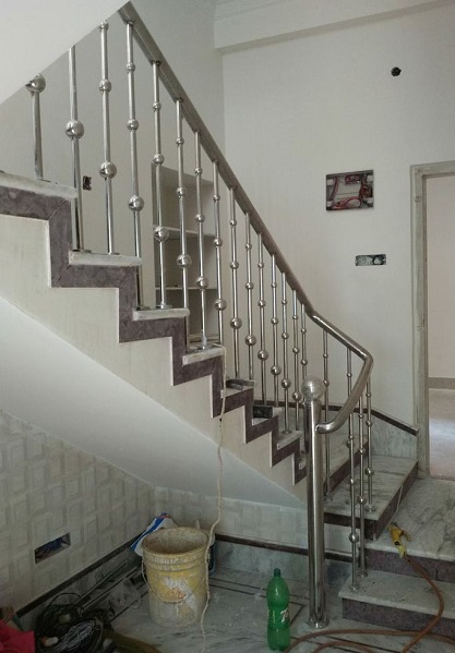 20 Modern Steel Railing Designs For Stairs In India 2024