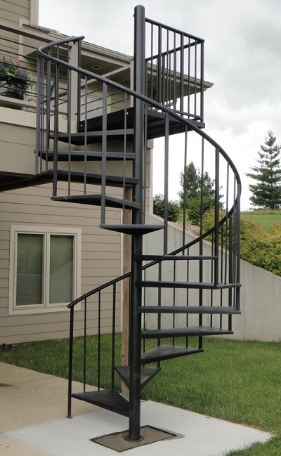 15 Modern Steel Staircase Designs For Indian Houses 2024