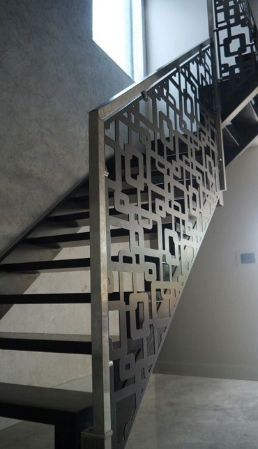 20 Modern Staircase Grill Design Ideas For Home 2024