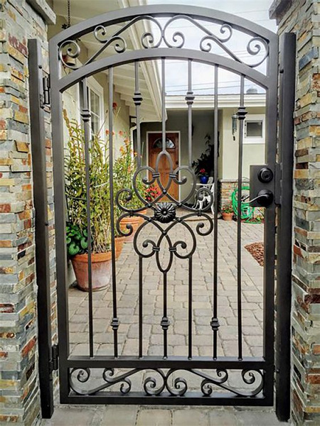 20 Simple &amp; Modern Grill Gate Designs For Home 2025