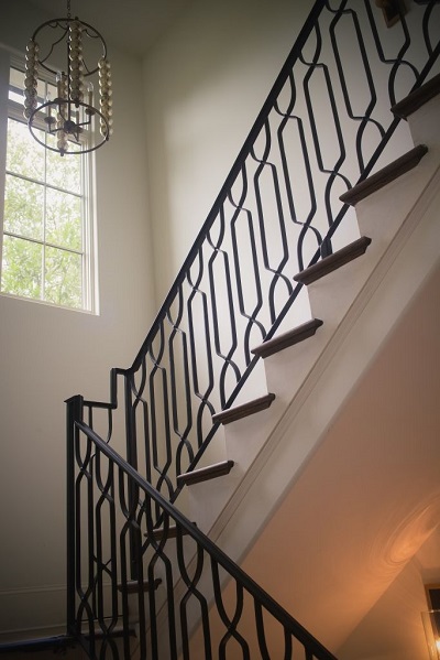 15 Simple &amp; Modern Iron Railing Designs For Stairs 2024
