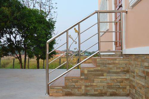 15 Modern Steel Railing Designs For Stylish Home In 2025