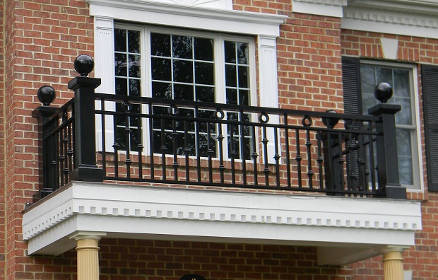 15 Modern Balcony Railing Designs For Home 2024