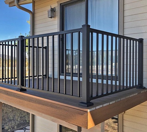 15 Modern Balcony Railing Designs For Home 2024