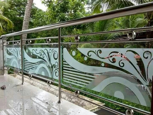 15 Modern Balcony Railing Designs For Home 2024
