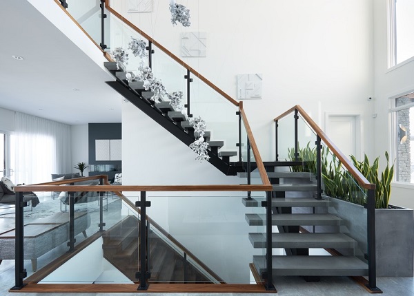 15 Modern Glass Stair Railing Design Ideas For Home 2024