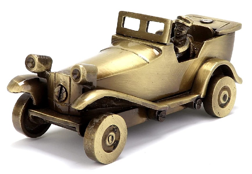 20 Trendy Showpieces For Living Room Décor In 2024