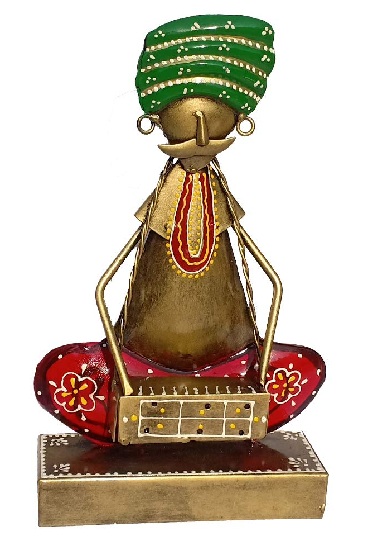 20 Trendy Showpieces For Living Room Décor In 2024