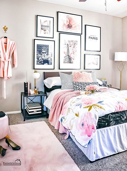 15 Stylish Bedroom Wall Decor Ideas Available In 2024