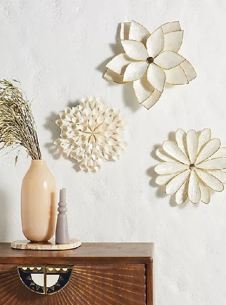 15 Stylish Bedroom Wall Decor Ideas Available In 2024