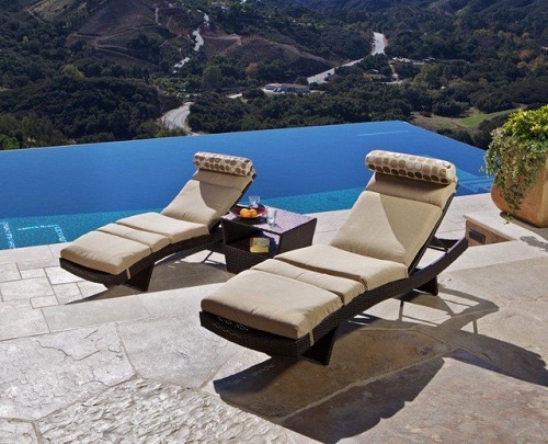 20+ Useful and Comfortable Pool Chairs Designs 2024