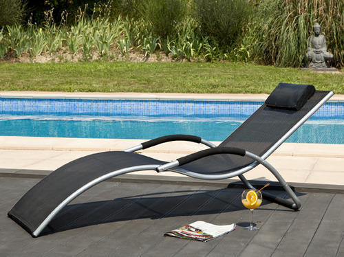 20+ Useful and Comfortable Pool Chairs Designs 2024