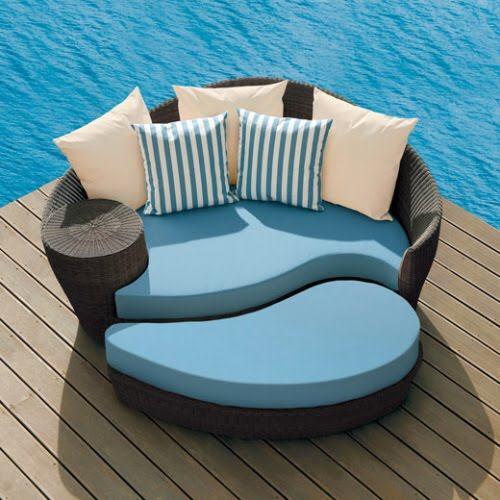 20+ Useful and Comfortable Pool Chairs Designs 2024
