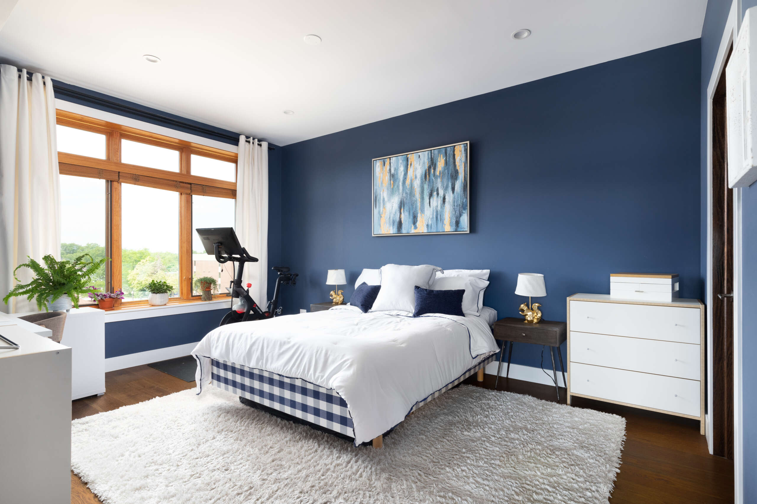 10 Trendy Bedroom Design Ideas with Blue Color Shades