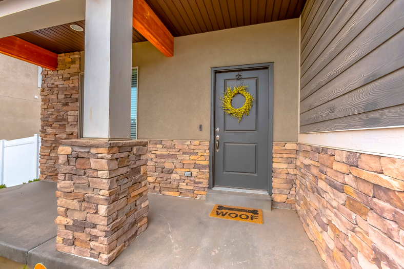 18 Impressive and Classy Brick Wall Designs for Your Home