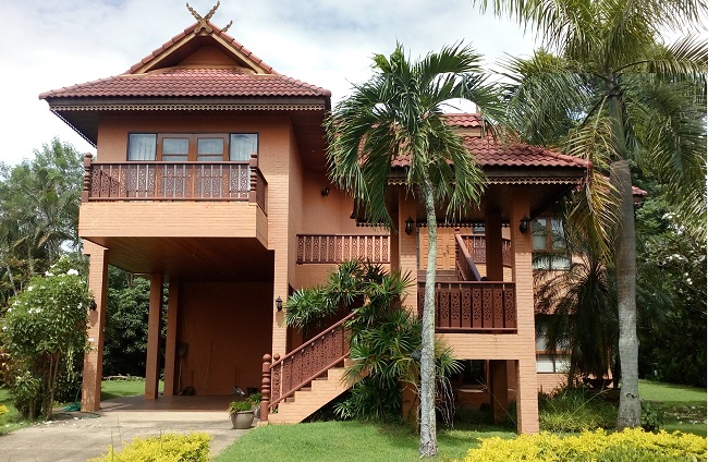 20 Luxurious Bungalow House Designs for High-End Living