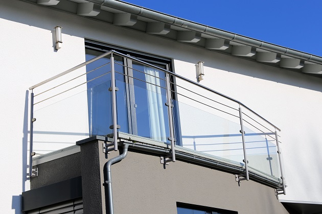 15 Modern Balcony Steel Railing Designs For Home 2024