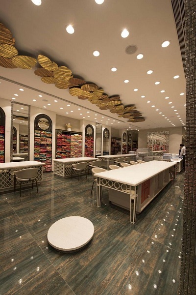 10 Modern Ceiling Design Ideas for Shops in 2025 | I Fashion Styles