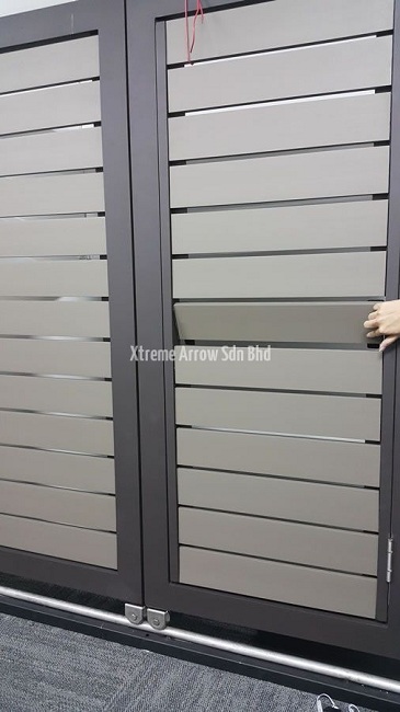 10 Trending Garage Gate Designs Ideas In 2025 | I Fashion Styles