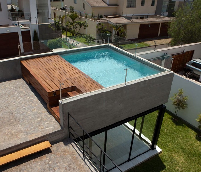 25 Stunning Rooftop Swimming Pool Ideas For Luxurious Escapes