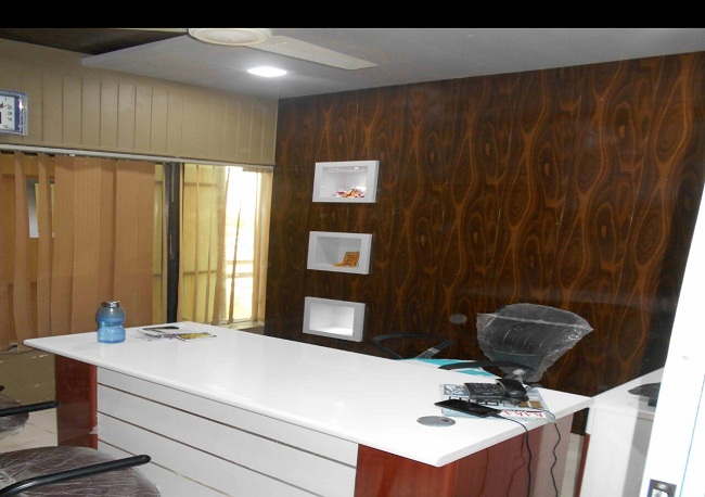 30 Latest Office Table Designs With Pictures In 2025