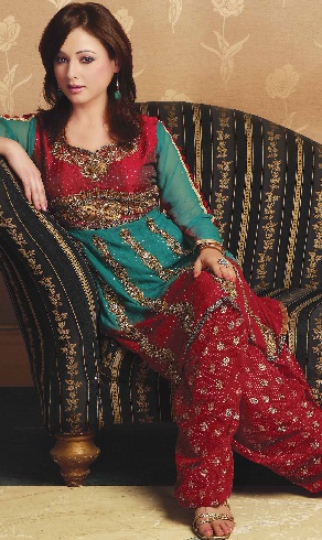 15 Latest Models of Red Salwar Kameez Designs for Stunning Look