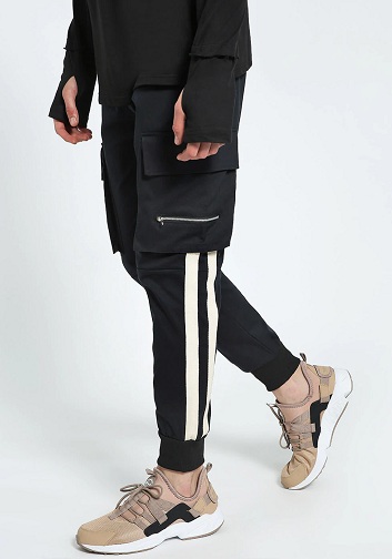 15 Stylish Cargo Jeans For Men And Women In India 2023