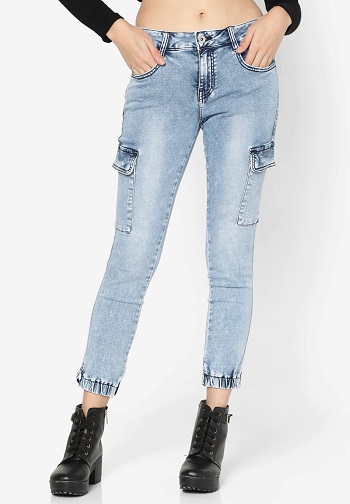 15 Stylish Cargo Jeans For Men And Women In India 2023