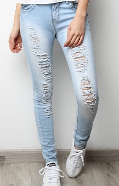 15 Spectacular Designs of Ripped Jeans for Men and Women