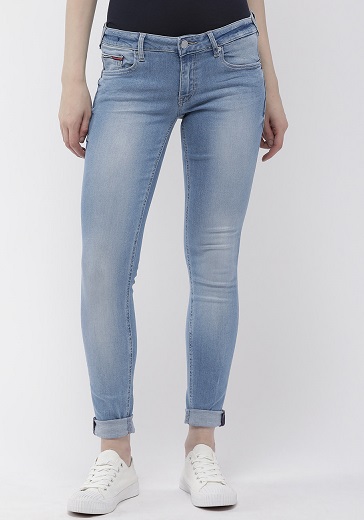 15 Trending Models of Blue Jeans with Different Shades