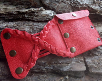 9 Trending Collection of Red Wallets For Men and Women