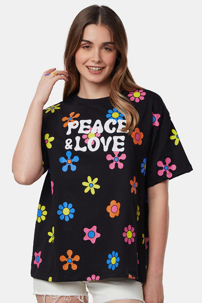 9 Stylish Models of Oversized T-Shirts for Gents and Ladies