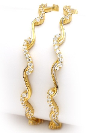 9 Beautiful Designs of Gold Bangles with Stones for Trendy Look