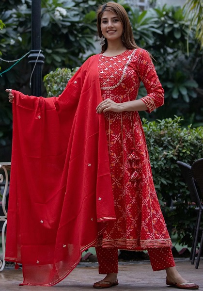 20 Stunning Cotton Churidar Designs for Comfortable Feel