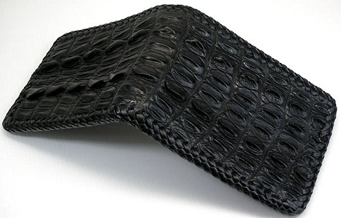9 Stylish &amp; Trendy Crocodile Wallets for Men and Women