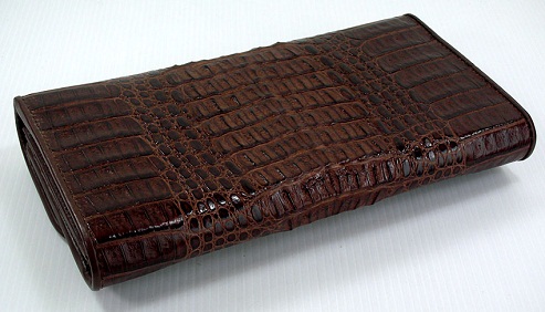 9 Stylish &amp; Trendy Crocodile Wallets for Men and Women