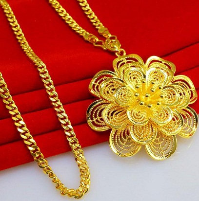 Top 9 Beautiful Flower Necklace Designs for Special Occasions